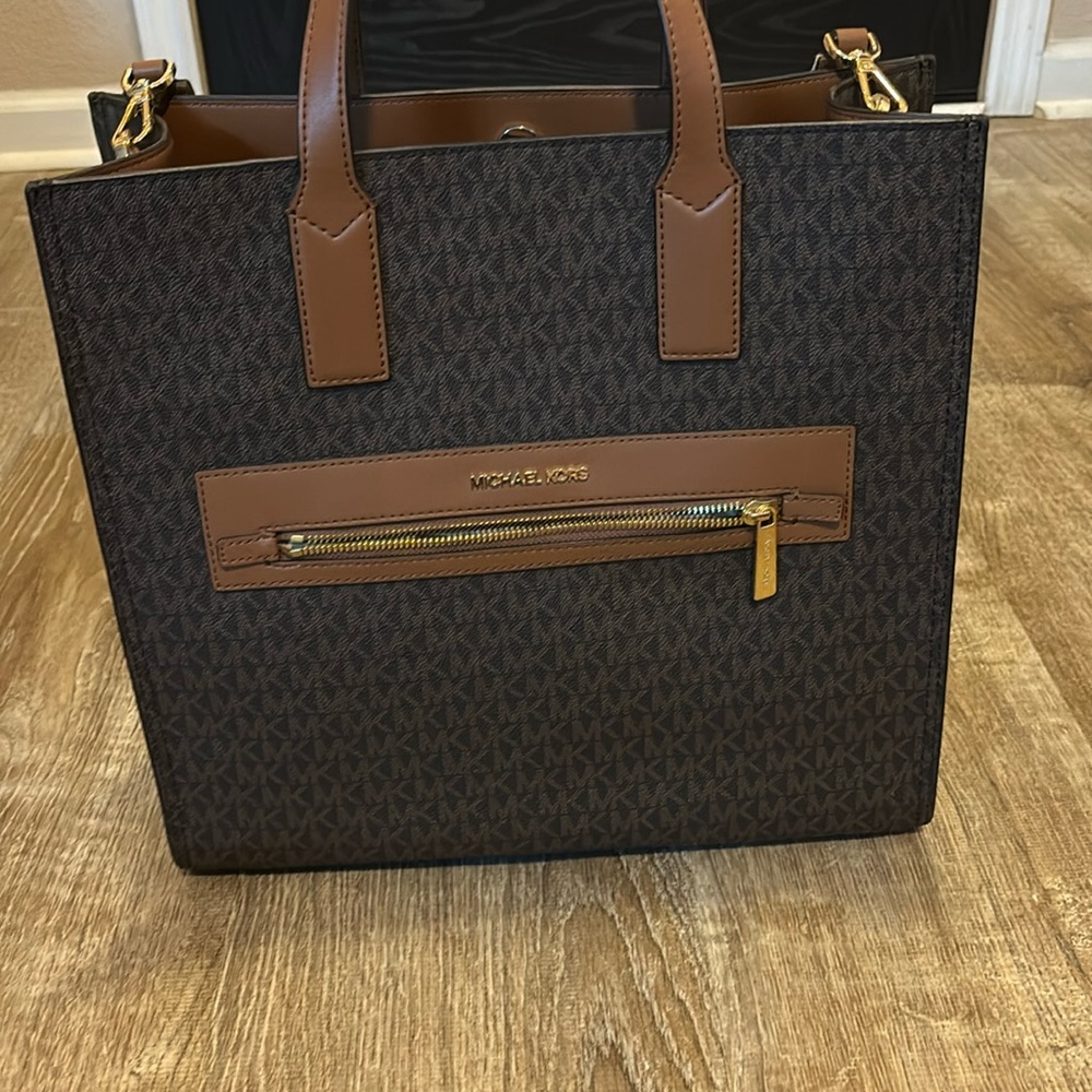 Michael Kors purse